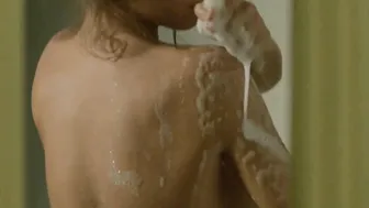 Nudo e selvaggio (1985)