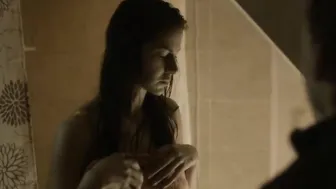 Catalina Denis – The Tunnel s01e01 (2013)