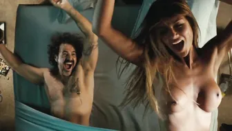 Catalina Denis, Marie-Laetitia Bettencourt, Mouni Farro - Le mac (2010)