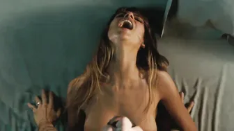 Catalina Denis, Marie-Laetitia Bettencourt, Mouni Farro - Le mac (2010)