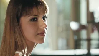 Catalina Denis, Marie-Laetitia Bettencourt, Mouni Farro - Le mac (2010)