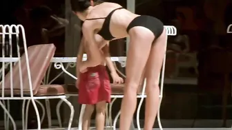 Charlotte Gainsbourg – Happily Ever After (2004)