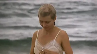 Isabelle Huppert, Hanna Schygulla- Storia di Piera (1983)