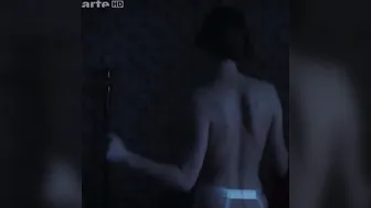 Lola Creton, Mimi de Montmartre, Rebecca Marder - Deux (2015)