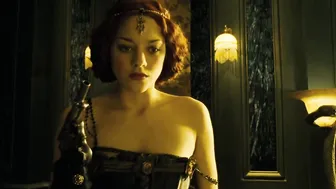 Marion Cotillard – A Very Long Engagement (2004)