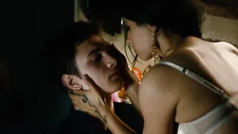 Hafsia Herzi - Exit Marrakech (2013)