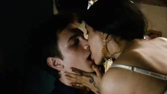 Hafsia Herzi - Exit Marrakech (2013)