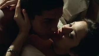 Marion Cotillard - Taxi (1998)