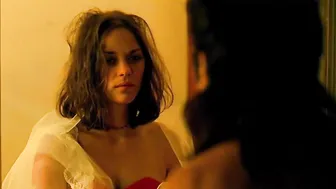 Marion Cotillard – Love Me if You Dare (2003)