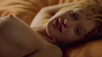 Ludivine Sagnier, Anna Levine – Water Drops on Burning Rocks (Gouttes d'eau sur pierres brûlantes) (2000)