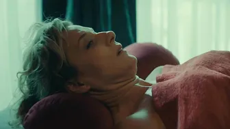 Angelika Niedetzky, Claudia Kottal, Caroline Frank, Lilian Jane Gartner, Julia Edtmeier, Esther Schweins - Love Machine 2 (2023)