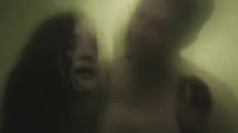 Ariadna Gil, Teresa Ruiz - Aqui en la Tierra s01e04-06 (2018)