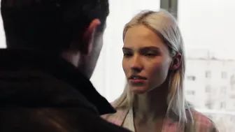 Sasha Luss, Lera Abova - Anna (2019)