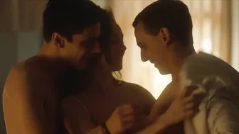 Danna Paola, Ester Exposito, Maria Pedraza - Elite s01e05 (2018)