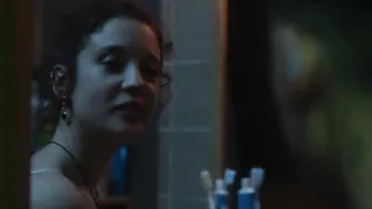 Ester Exposito, Maria Pedraza - Elite s01e03 (2018)