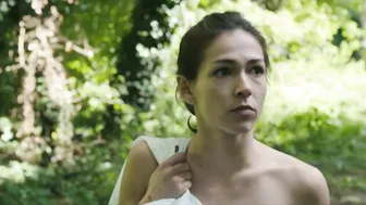 Malya Roman, Anne-Elisabeth Blateau, etc - Nu s01e09 (2018)