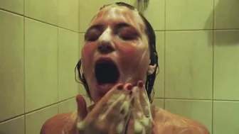 Natalya Anisimova, Maria Lavrova - Love Machine (2015)