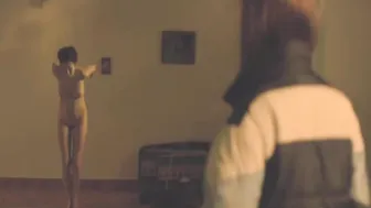 Jella Haase, Marie-Lou Sellem, etc – Looping (2016)