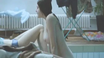 Jella Haase, Marie-Lou Sellem, etc – Looping (2016)