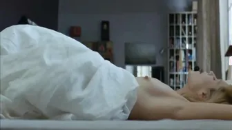 Elodie Bouchez, Marina Fois – Happy Few (2010)