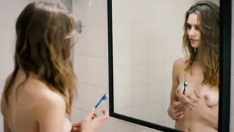 Svenja Jung, Charley Ann Schmutzler, Sandra Maria Fronterre, etc – Fucking Berlin (2016)