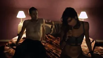 Ana Clara Fischer, Maria Fernanda Candido, Clara Choveaux, Barbara Paz – My Hindu Friend (2015)