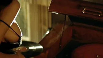 Monica Bellucci – Malena (2000)