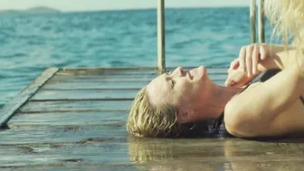 Naomi Watts, Robin Wright – Adore (2013)