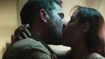 Ana Lucíia Dominguez, Valeria Emiliani, Laura Londoño, etc - The Marked Heart (Palpito) s02 (2023)