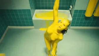 Bella Poarch - Living Hell (2022)