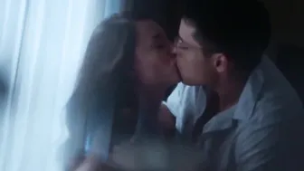 Kylie Verzosa, Phoebe Walker - Parang kayo pero hindi s01 (2021)