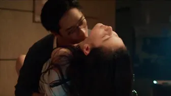 Cloe Barretto, Mercedes Cabral - Tahan (2022)