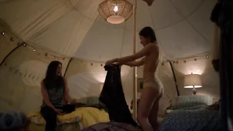 Emily Browning, Maura Tierney - The Affair s04e07 (2018)