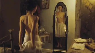 Emily Browning, Mia Austen – Summer in February (2013)