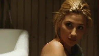 Miriam Giovanelli, Asia Argento - Gli sfiorati (2011)