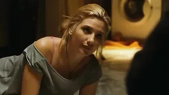 Asia Argento, Miriam Giovanelli – Drifters (2011)