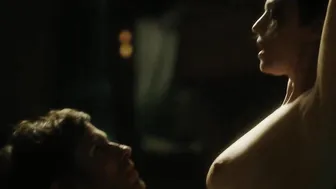 Monica Bellucci – Mozart in the Jungle s03e03 (2016)