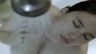 Virginie Ledoyen – Saint Ange (2004)