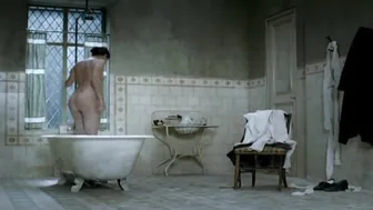 Virginie Ledoyen – Saint Ange (2004)