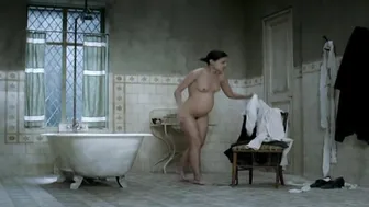 Virginie Ledoyen – Saint Ange (2004)