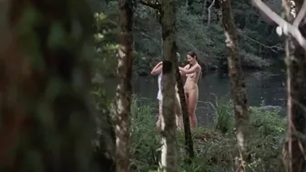 Virginie Ledoyen, Aitana Sanchez-Gijon – The Backwoods (2006)