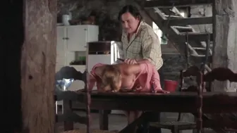 Virginie Ledoyen, Aitana Sanchez-Gijon – The Backwoods (2006)