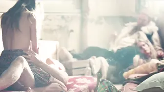 Maria Kraakman, Deborah Francois – My Queen Karo (2009)