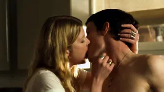 Emma Booth - Pelican Blood (2010)