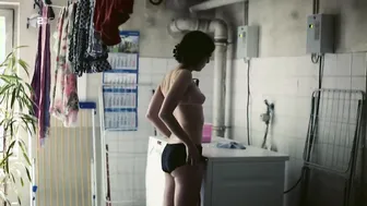 Naomi Achternbusch, Clara Schramm - Blind & Hasslich (2017)