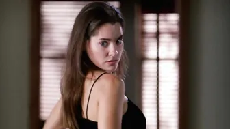 Athena Massey, Rena Riffel, Elena Olanson - Undercover (1995)