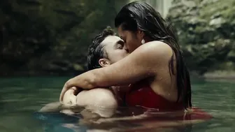 Ekaterina Stulova, Anfisa Chernykh, etc - Mezhdu nami leto (2024)