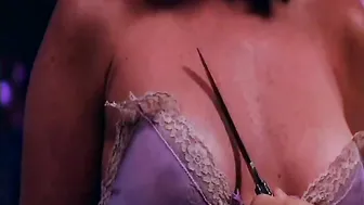 Leigh Harris, Lynette Harris, Barbara Carrera – I, the Jury (1982)