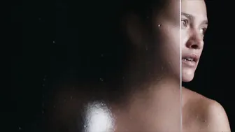 Emma de Caunes, Christine Brücher - Sand Castles (Les châteaux de sable) (2015)