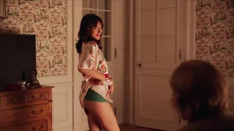 Anais Demoustier - Old Fashioned (La pièce rapportée) (2020)